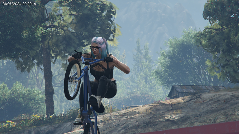Fichier:Ginny BMX -1.png